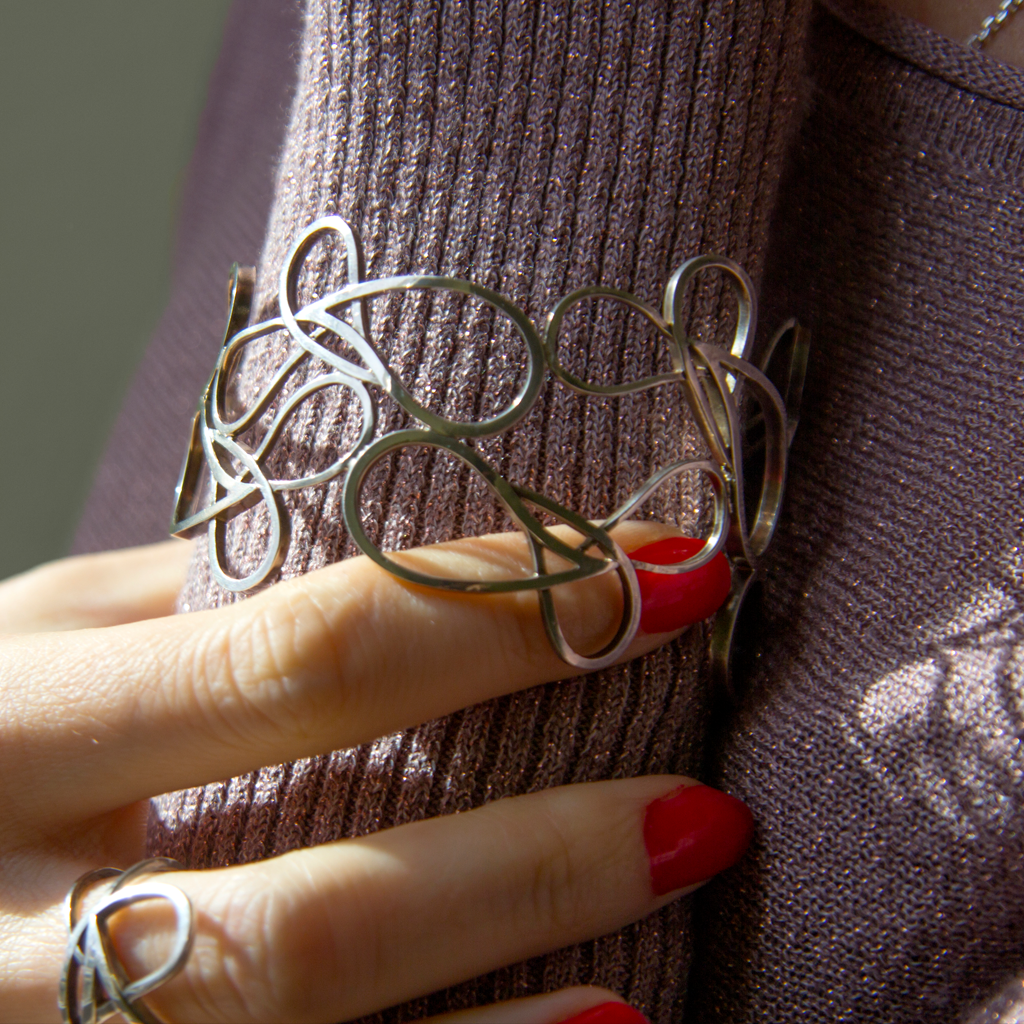 RAIN Bracelet – unique wide sterling silver 925 cuff with flowing organic loops, luxury art jewellery worn on wrist | Ines Amal | Amal Studio I rain I unigue I art